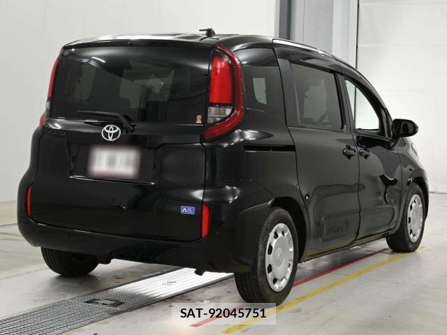 Toyota SIENTA 2023 8672451-1