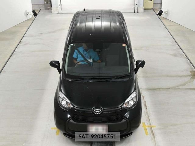 Toyota SIENTA 2023 8672451-7