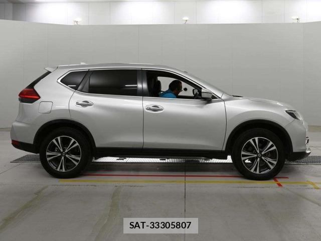Nissan X-TRAIL 2018 8703905-3