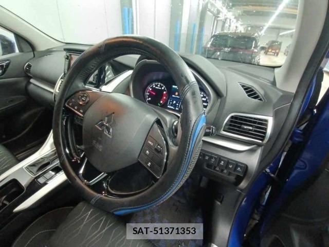Mitsubishi ECLIPSE CROSS 2018 8926131-9