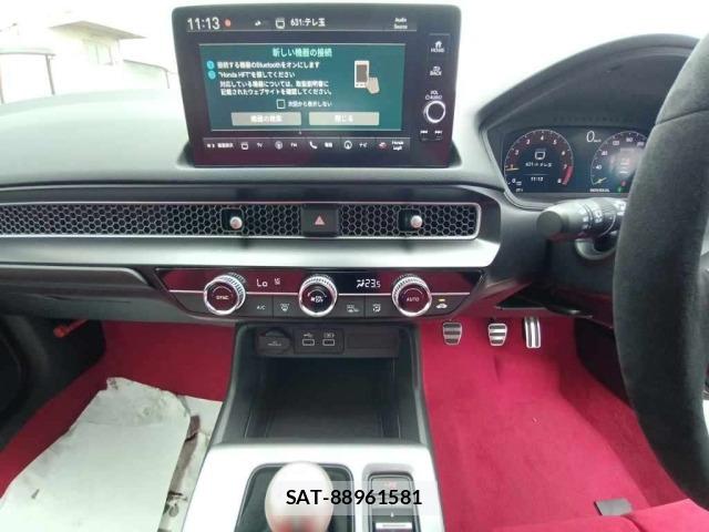 Honda CIVIC 2024 8677533-11