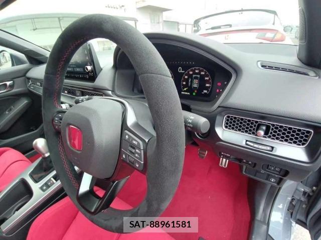 Honda CIVIC 2024 8677533-9