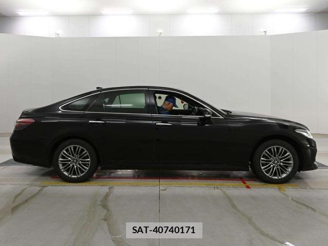 Toyota CROWN 2021 8770033-3