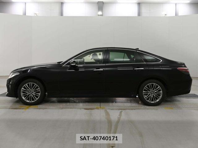 Toyota CROWN 2021 8770033-4