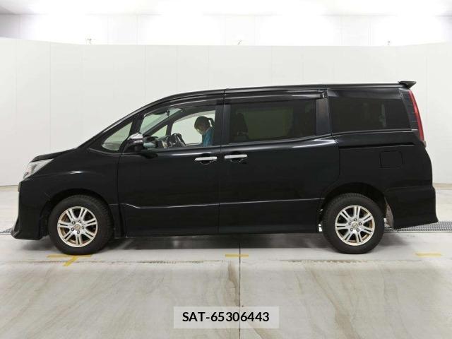 Toyota NOAH 2021 8683157-4