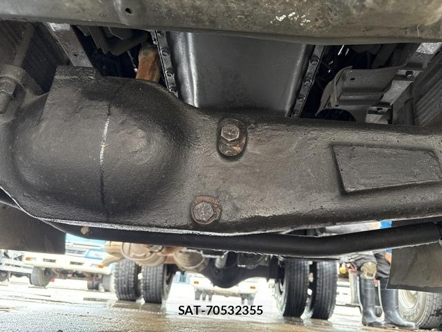 Isuzu FORWARD 2005 8823617-10