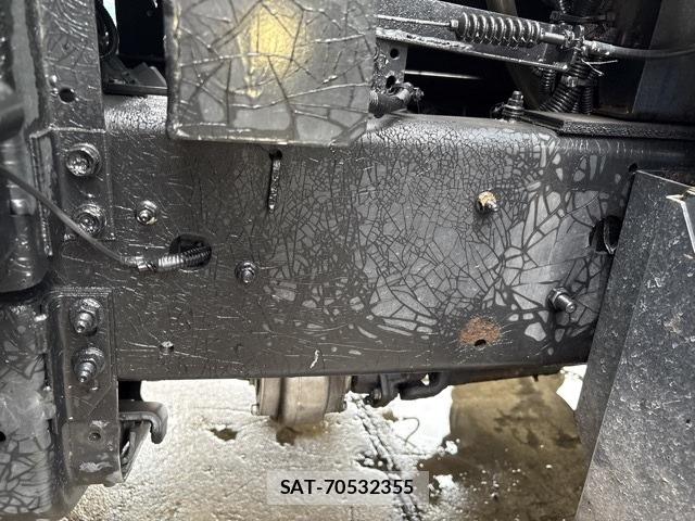 Isuzu FORWARD 2005 8823617-11