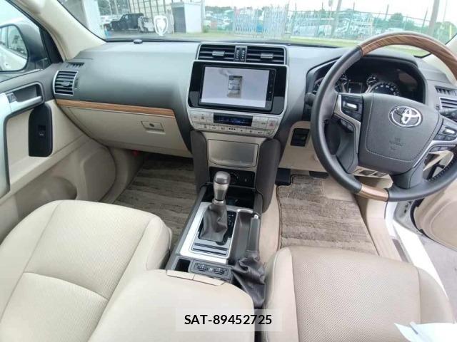 Toyota LAND CRUISER PRADO 2023 8774173-11