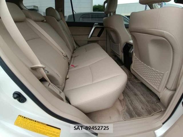 Toyota LAND CRUISER PRADO 2023 8774173-12
