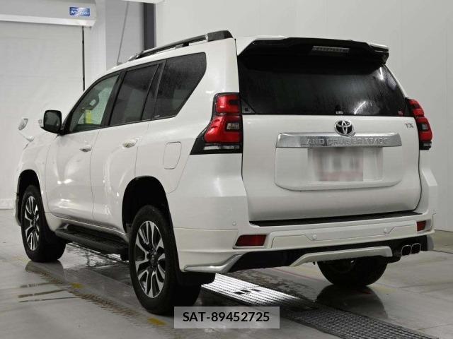 Toyota LAND CRUISER PRADO 2023 8774173-6