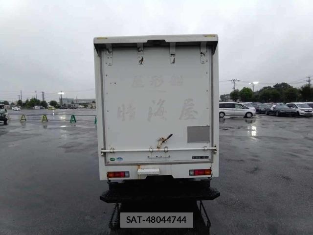 Mitsubishi CANTER 2015 8800734-9