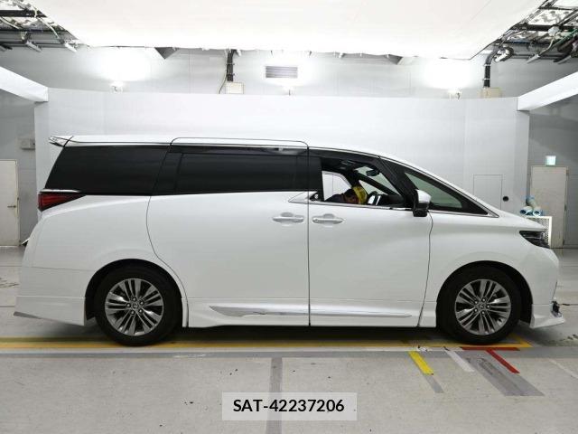 Toyota ALPHARD 2024 8906282-3