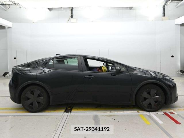 Toyota PRIUS 2023 8691982-3