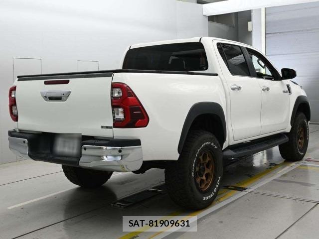 Toyota HILUX 2020 8682802-1