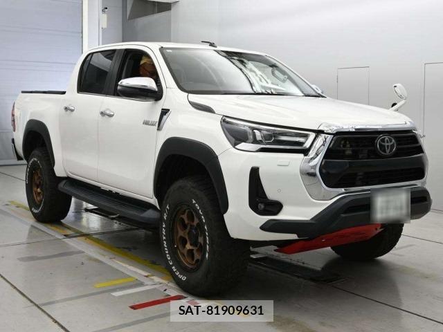 Toyota HILUX 2020 8682802-5