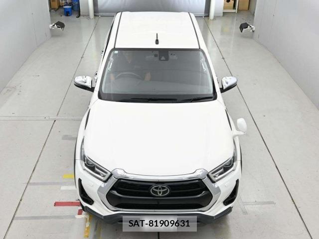 Toyota HILUX 2020 8682802-7