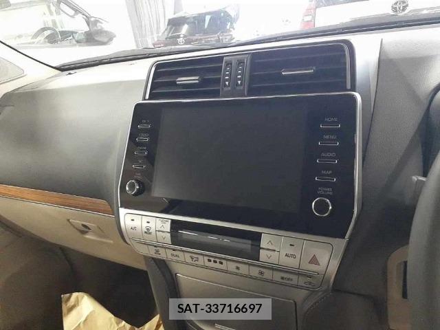 Toyota LAND CRUISER PRADO 2023 8906796-12