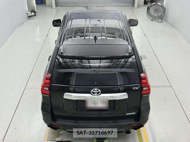 Toyota LAND CRUISER PRADO 2023 8906796-8