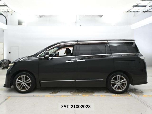Nissan ELGRAND 2012 8908966-4