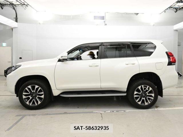 Toyota LAND CRUISER PRADO 2022 8906798-4