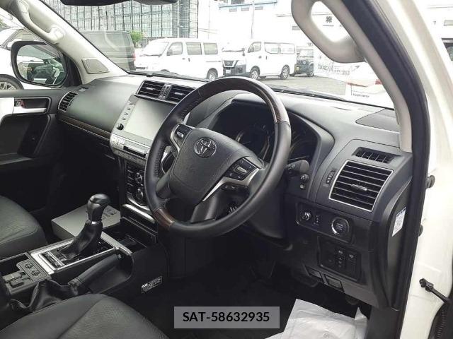 Toyota LAND CRUISER PRADO 2022 8906798-9