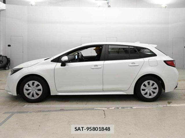 Toyota COROLLA TOURING 2024 8825433-4