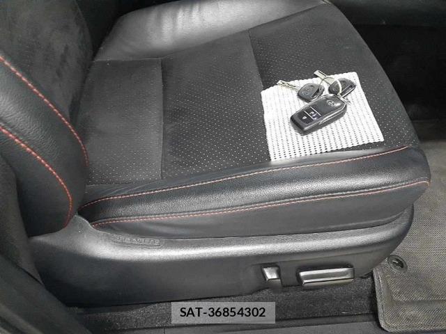 Toyota HILUX 2024 8682803-10