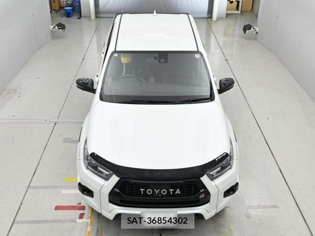 Toyota HILUX 2024 8682803-7