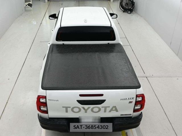 Toyota HILUX 2024 8682803-8