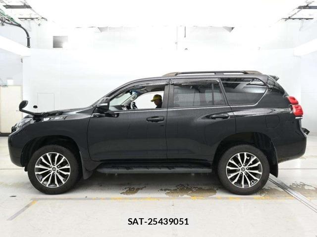 Toyota LAND CRUISER PRADO 2020 8906806-4