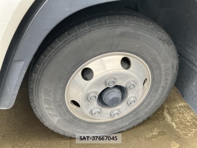 Isuzu FORWARD 2015 8823621-8