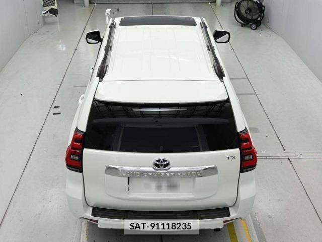 Toyota LAND CRUISER PRADO 2022 8906812-8