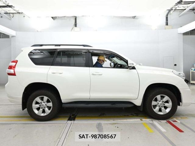 Toyota LAND CRUISER PRADO 2016 8906825-3