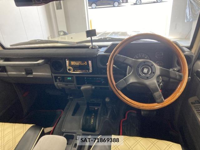 Toyota LAND CRUISER 1993 8910558-3
