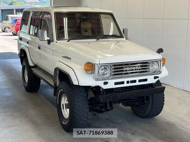 Toyota LAND CRUISER 1993 8910558-4