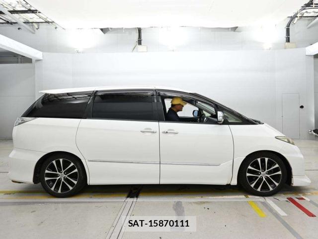Toyota ESTIMA 2013 8909065-3