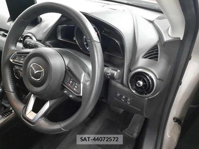 Mazda CX-3 2023 8689840-9