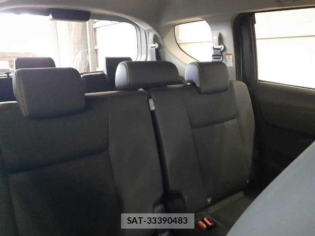 Toyota SIENTA 2018 8903082-11