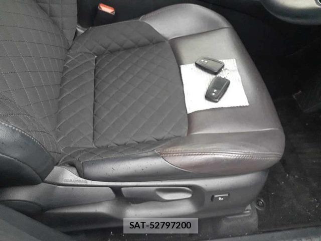 Toyota C-HR 2018 8862816-10