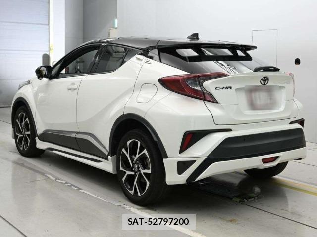 Toyota C-HR 2018 8862816-6