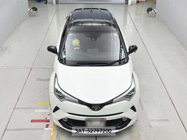 Toyota C-HR 2018 8862816-7