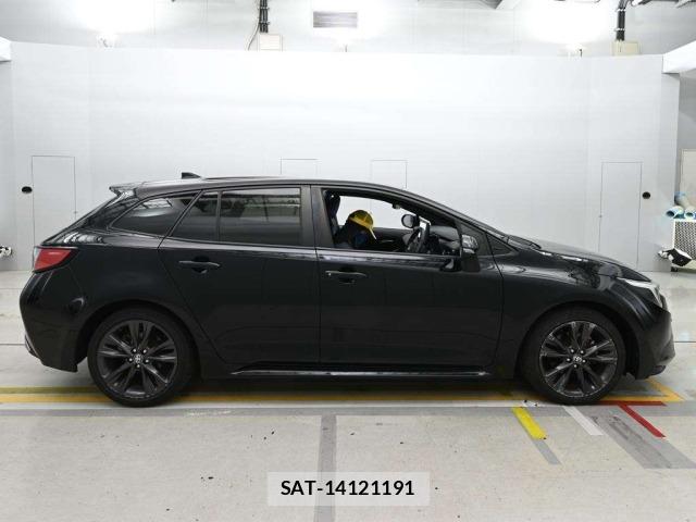 Toyota COROLLA TOURING 2023 8863300-3
