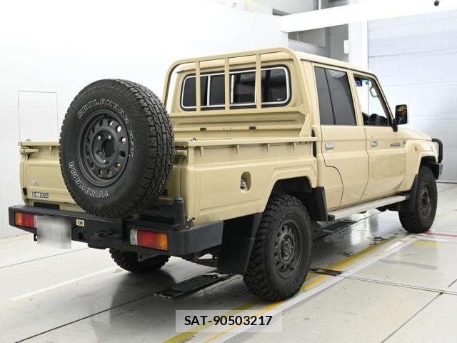 Toyota LAND CRUISER 2015 8860338-1