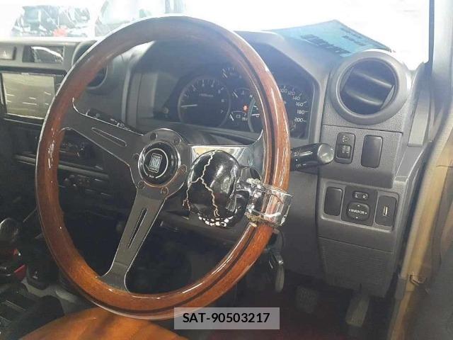 Toyota LAND CRUISER 2015 8860338-9