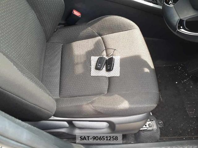 Toyota C-HR 2017 8684311-10
