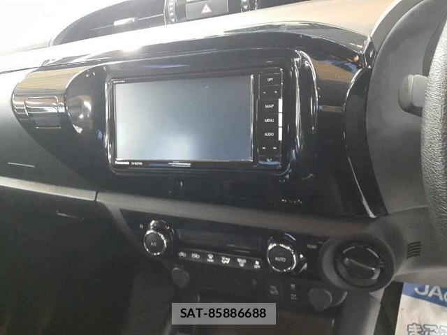 Toyota HILUX 2022 8822824-12