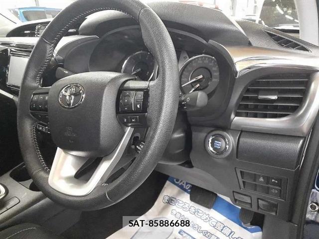 Toyota HILUX 2022 8822824-9