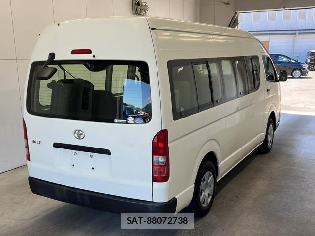 Toyota HIACE COMMUTER 2012 8905149-1