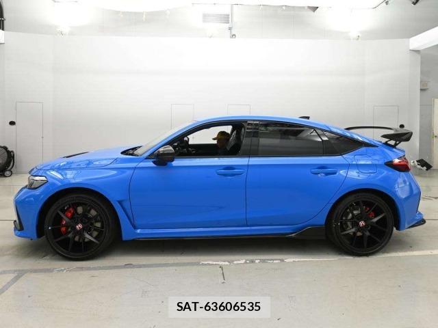 Honda CIVIC 2026 8822545-4