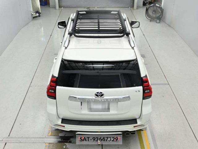 Toyota LAND CRUISER PRADO 2021 8906829-8